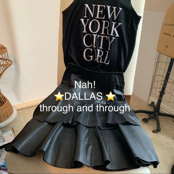 ♦️WELCOME TO MY CLOSET♦️ - Picture 2 of 2